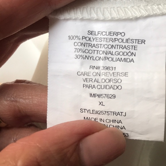 Lace off white high-low button down EUC - Picture 7 of 8